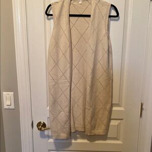 Beige Sleeveless Knit Cardigan